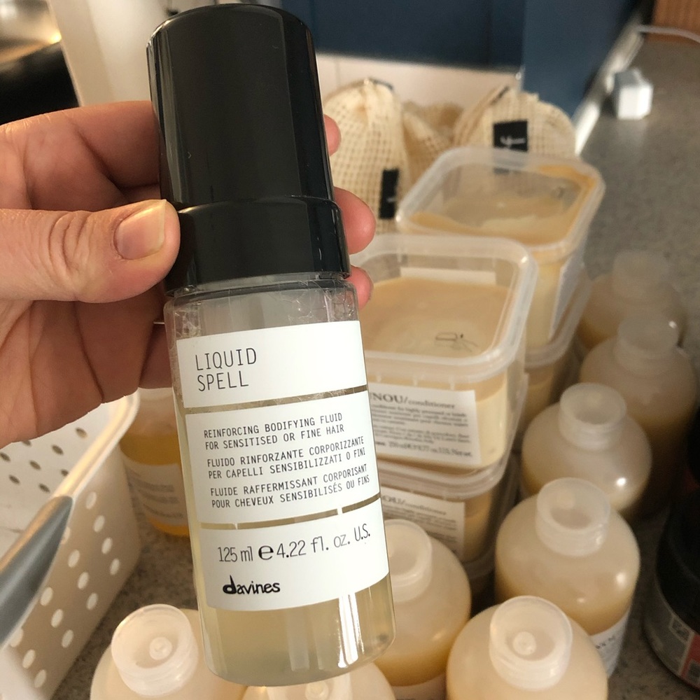 Davines liquid spell volumizing foam x4